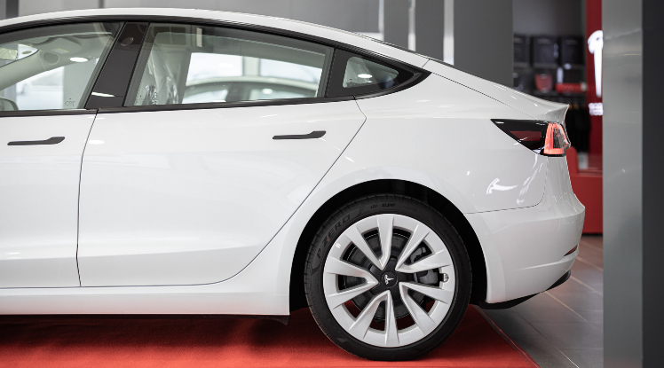 Tesla motor insurance